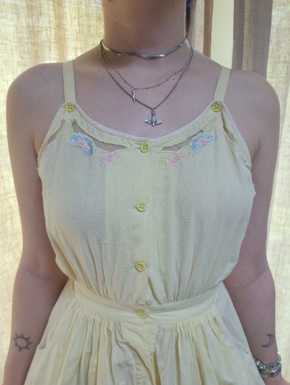 Gorgeous Vintage Dress - Picture 3 of 9